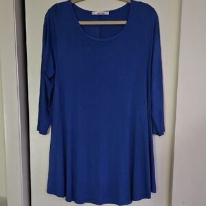 Jollie Lovin Tunic Top Size Medium